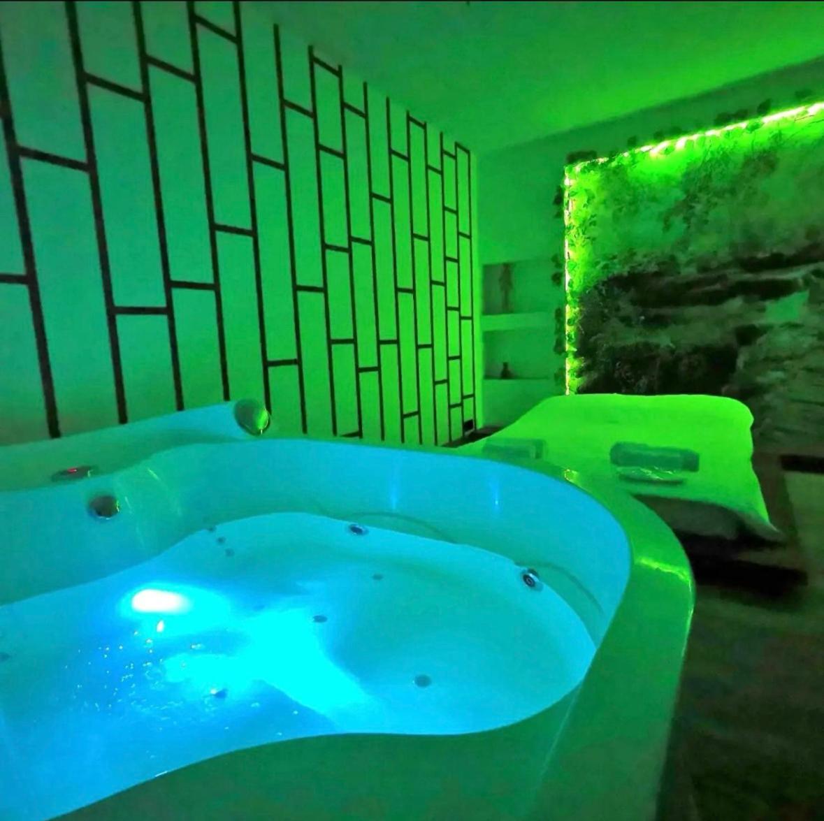 Apartament Z Jacuzzi Appartement *